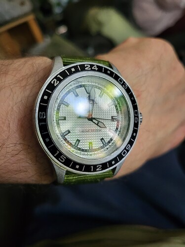 17588088699721643343182236802657