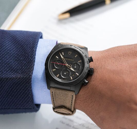 Tudor Fastrider Black Shield