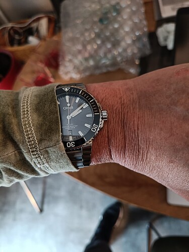 17639031988765449484095088674430