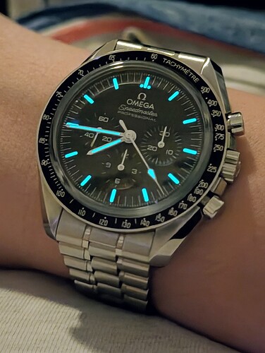 PXL_20251013_174354192.NIGHT~2