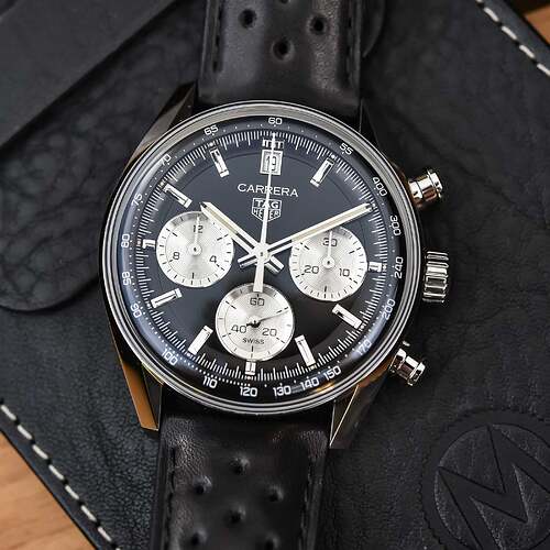 TAG-Heuer-Carrera-Glassbox-Chronograph-39mm-Reverse-panda-calibre-TH20-00-CBS2210.FC6534-video-review-5
