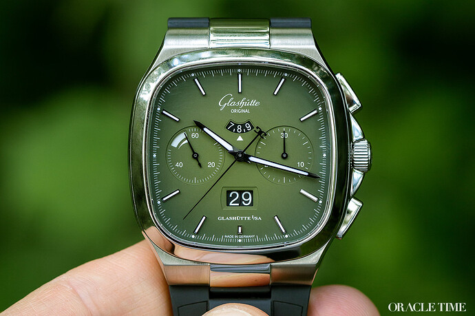 Glashutte-Original-Seventies-Chronograph-Panorama-Date-Green-Dial