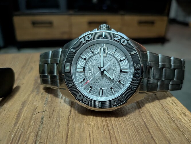 PXL_20251020_171410622.MACRO_FOCUS