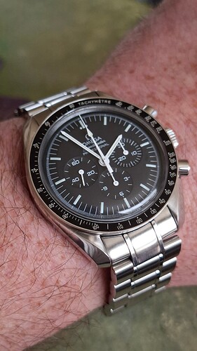 17759949024198087690871584230357