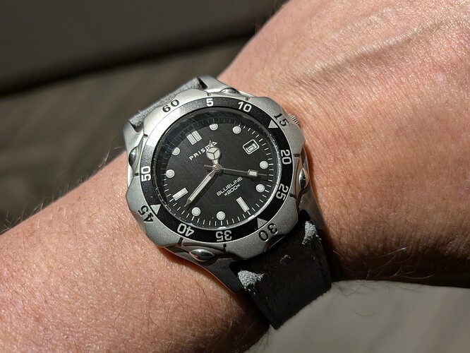 PXL_20251014_224223365.MACRO_FOCUS