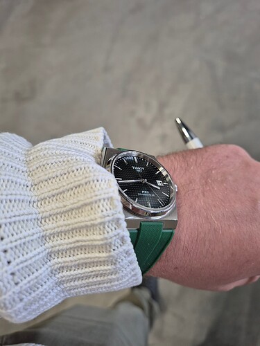 175794378409817038301717708121