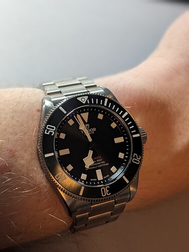 PXL_20251028_175757355.PORTRAIT