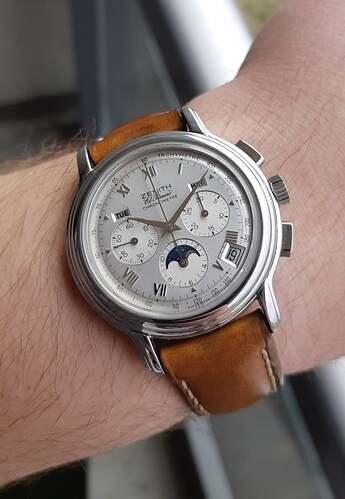 zenith-el-primero-chronomaster-moonphase-v0-i1i5h4bh4rz41