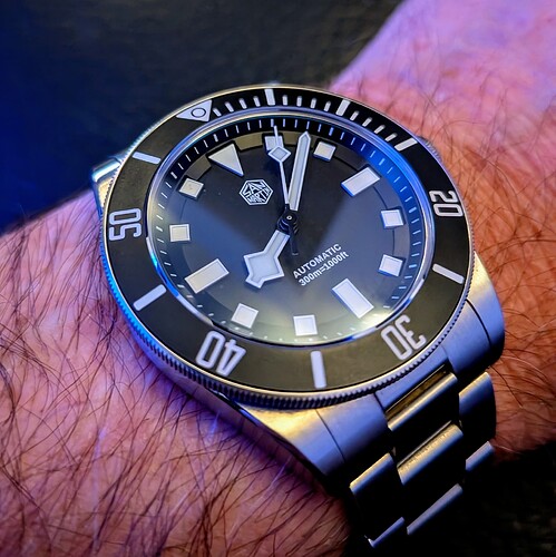 PXL_20251127_190811501.MACRO_FOCUS~2