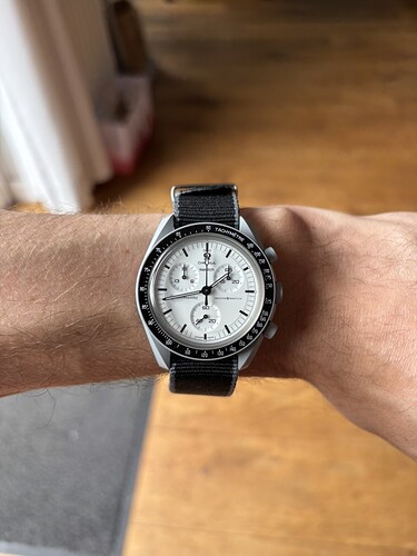 887CDF47-6BE8-42BE-A03D-CD8AB9467B7C_1_105_c