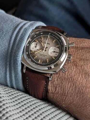 PXL_20251123_093632107.PORTRAIT~2