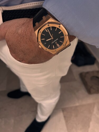 4CC0CCF9-0646-46E4-ADDD-981EE02D34EA