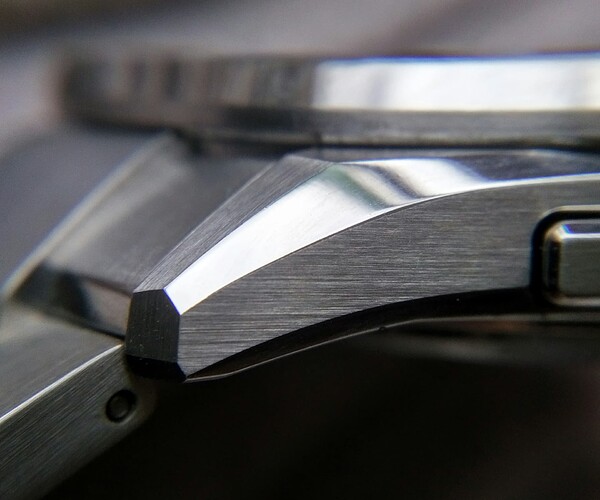 Casio OCW T200 - Close up 4