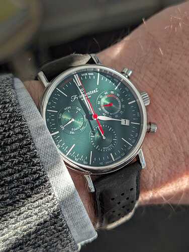 WhatsApp Image 2025-11-01 at 16.24.03 (2)