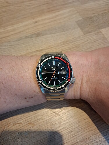 05e4eea7-6bbd-4103-a1dd-deb0af5db2df