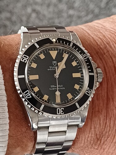 17638994997603393952111095032593