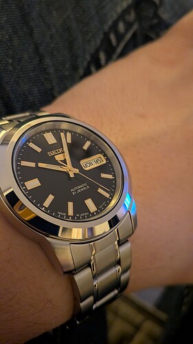 PXL_20260216_210335011.MACRO_FOCUS