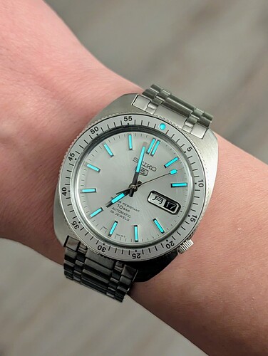 PXL_20251117_055733494~2