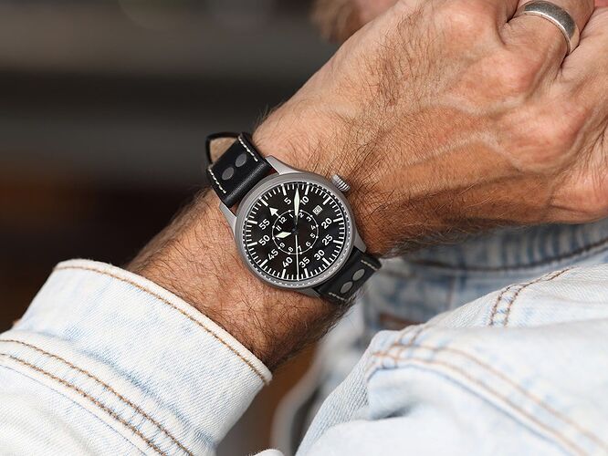 flieger-pro-01-laco_1200x900