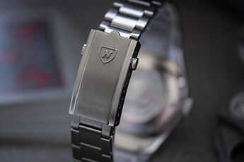 web_ace_jewelers_nivada_grenchen_f77_amsterdam_68014a77-11