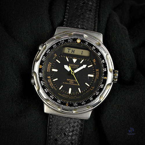 seiko-quartz-sports-arnie-fieldmaster-reference-h558-5010-vintage-watch-specialist-978_2400x