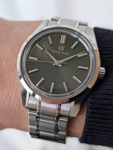 PXL_20250917_080631695.PORTRAIT