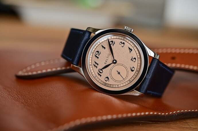 Baltic-MR01-Salmon-Review-Accessible-Calatrava-style-Micro-Rotor-Watch-8