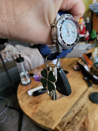 1764327166210428498856570331325