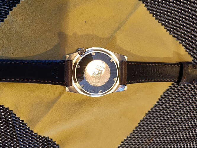 17615573759025154384613408572437