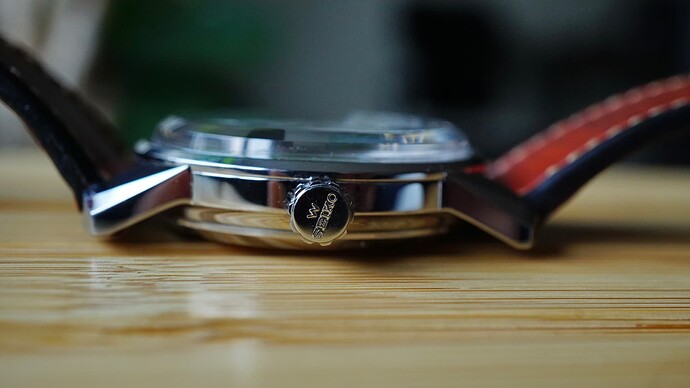 3673F145-3629-469F-92BA-884B9203E25A_1_201_a