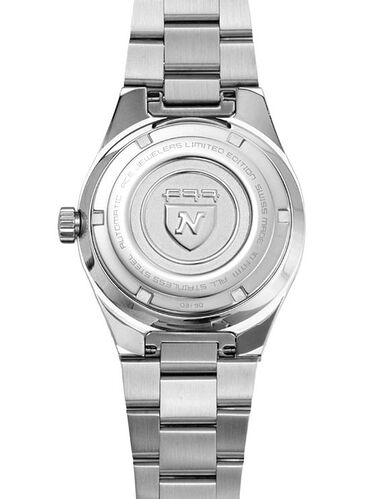 ace_jewelers_x_nivada_grenchen_f77_amsterdam_solider_shot_2back_hires