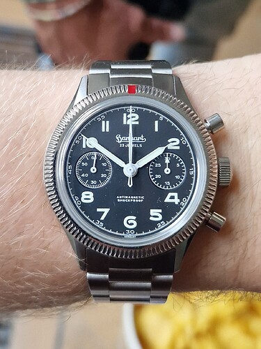 1000112528