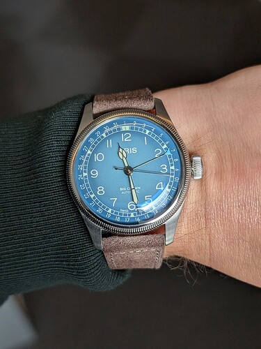 PXL_20251007_092840422.PORTRAIT.ORIGINAL~2