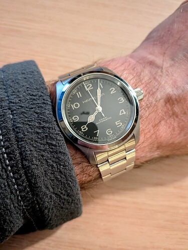 PXL_20260105_070356828.MACRO_FOCUS.MP~2