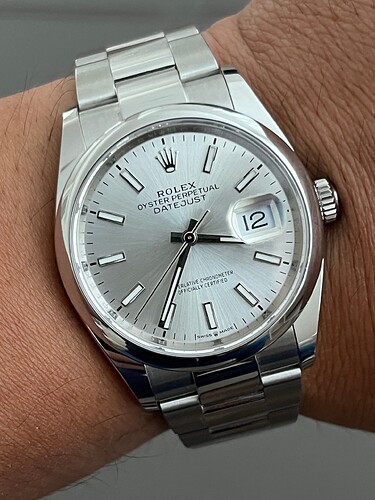 DJ36_126200_wristshot_01