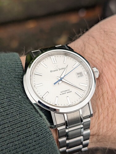 PXL_20251128_122401389