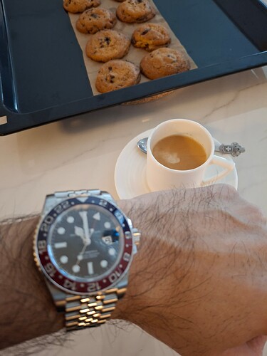 17669160298183938057614184578518