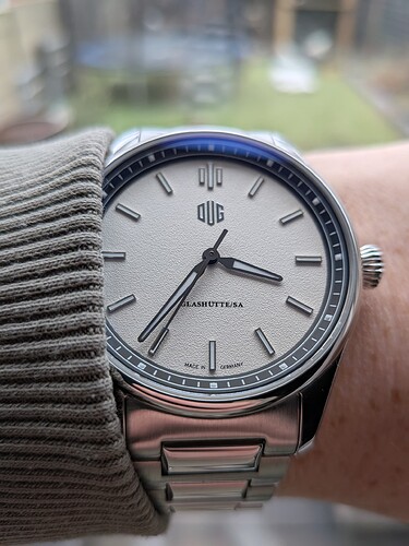 PXL_20260111_143640683.MACRO_FOCUS