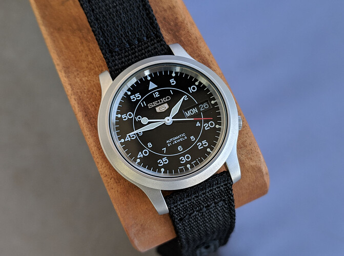 Seiko-5-SNK809-Review-Complete-Guide2