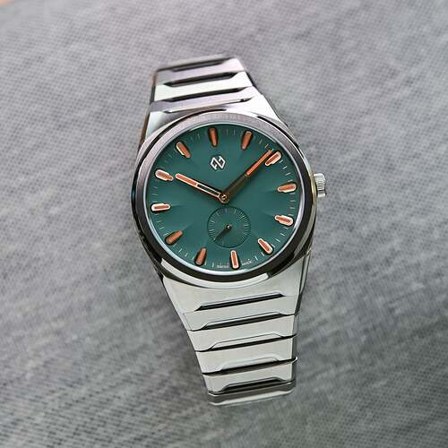 Formex-Aria-Manufacture-Chronometer-integrated-bracelet-sports-watch-micro-rotor-horage-movement-review-11-1536x1536