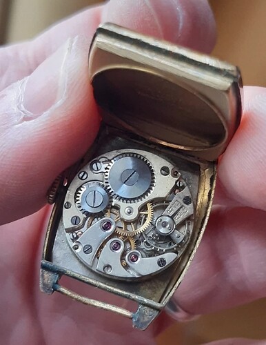 Screenshot_2025-10-24-22-11-18-141_fr.vinted-edit