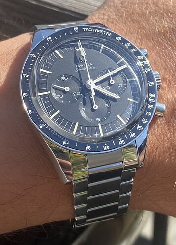 102E1075-99FE-40F0-ACA8-7D7415E4D1BD_1_201_a