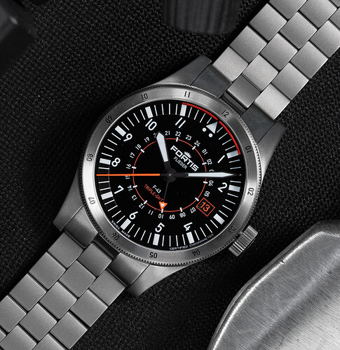 Flieger F-43 Triple-GMT (11)