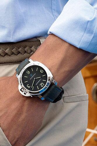 panerai-luminor-base-pam00774-hover