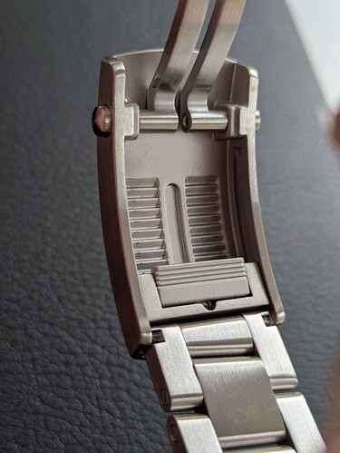 PXL_20260405_114700527