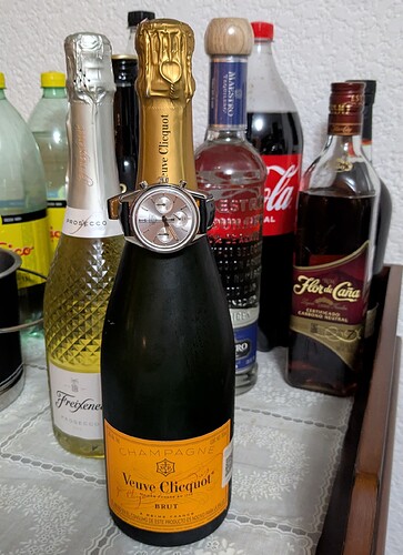 PXL_20260101_024008325