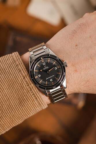Omega-Seamaster300-Co-axial1957Trilogy-234.10.39.20.01.001-09