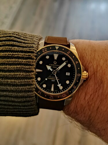 Picsart_26-01-08_10-10-33-326