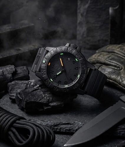Firefly - Remove the white lettering above and below the watch