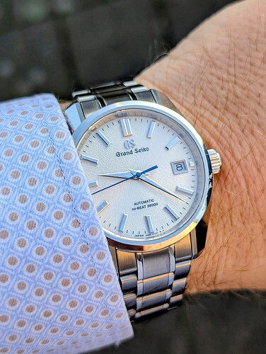 PXL_20251108_082307007~2